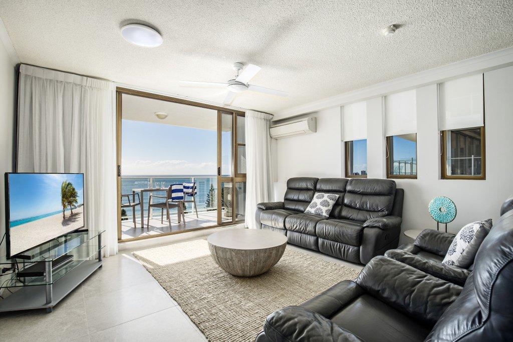 3 Bedroom Superior Beachfront Apartment