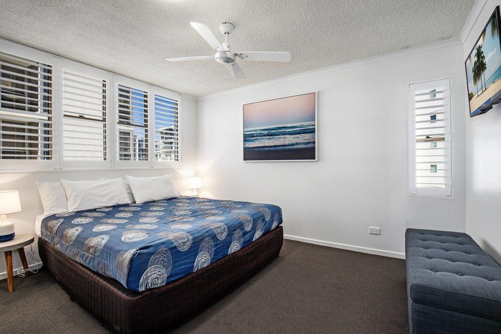 3 Bedroom Superior Beachfront Apartment